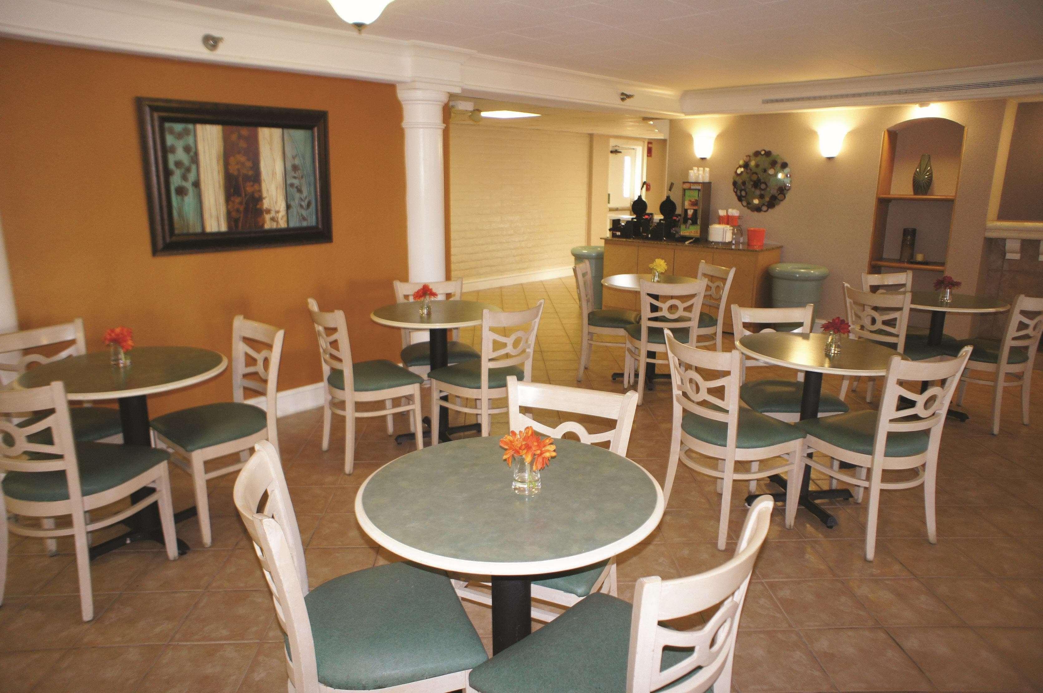 La Quinta Inn By Wyndham Norfolk Virginia Beach Dış mekan fotoğraf